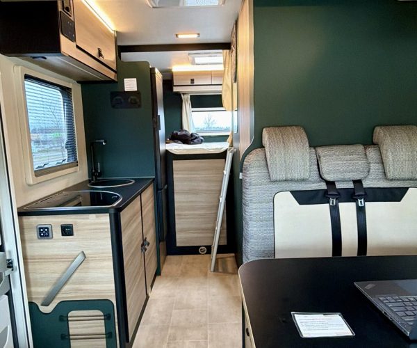 Rimor Kilig 78 Plus_część dzienna.jpg